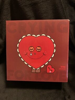 Popmart - Crybaby - Crying For Love Jewelry Box